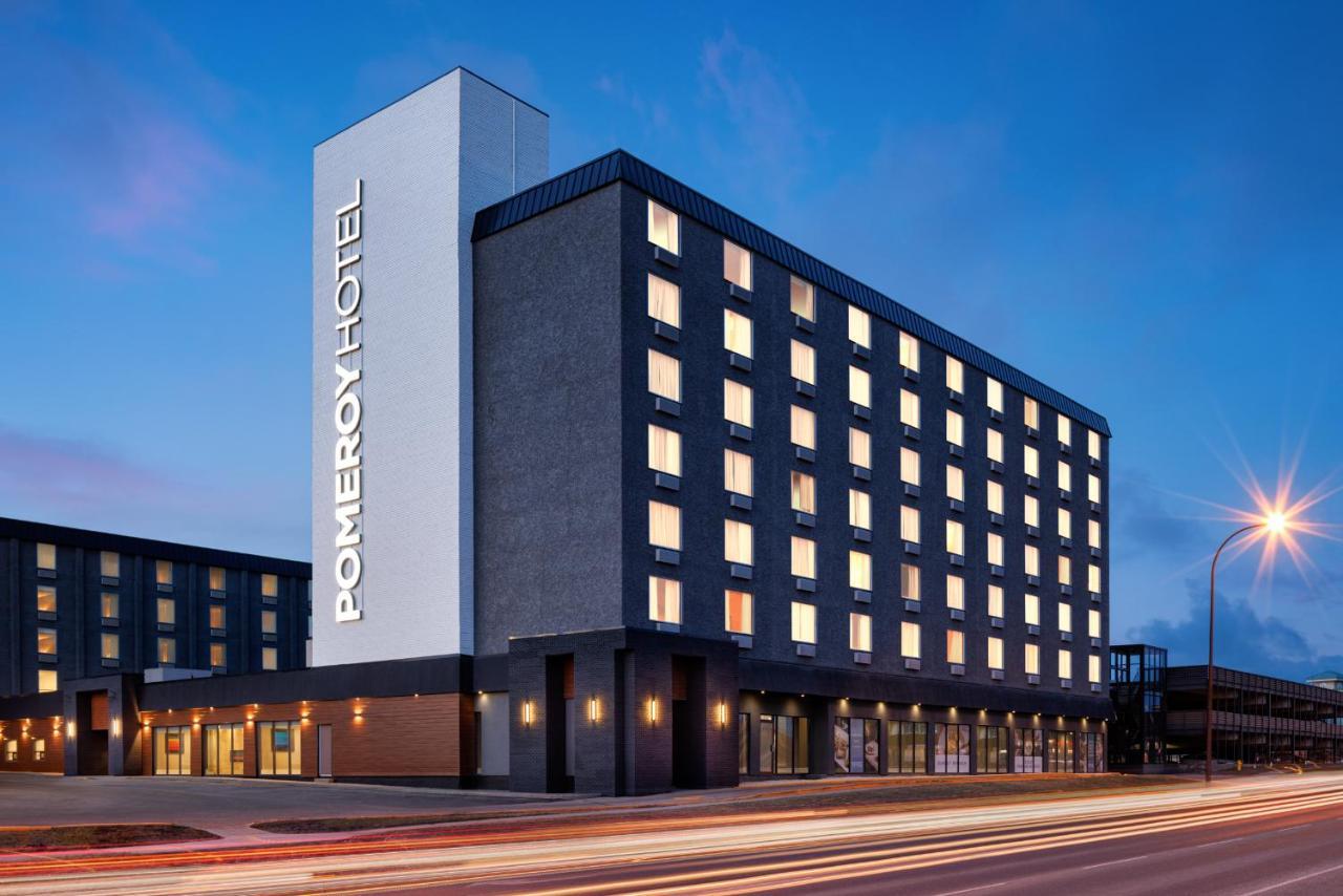 Pomeroy Hotel & Conference Centre Grande Prairie Esterno foto