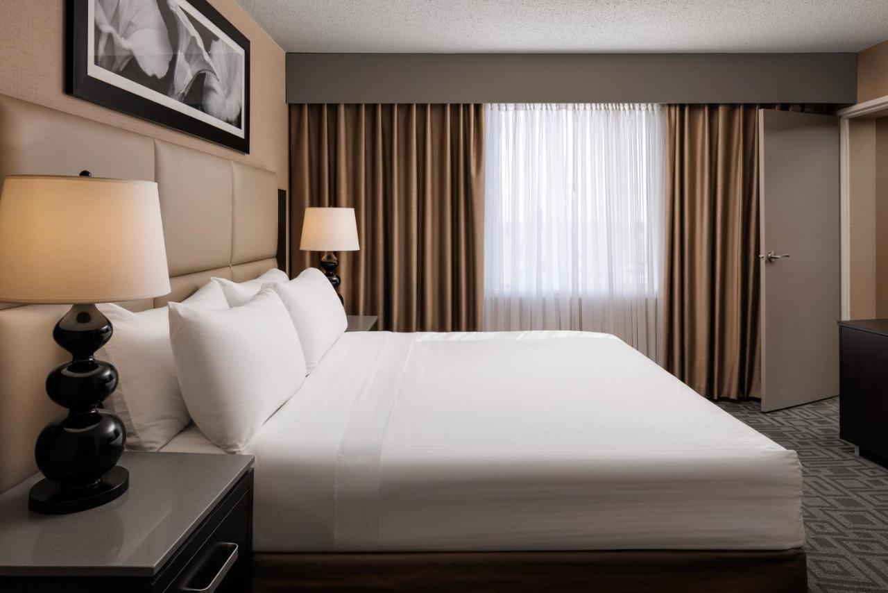 Pomeroy Hotel & Conference Centre Grande Prairie Esterno foto