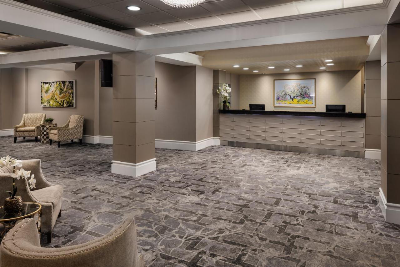 Pomeroy Hotel & Conference Centre Grande Prairie Esterno foto
