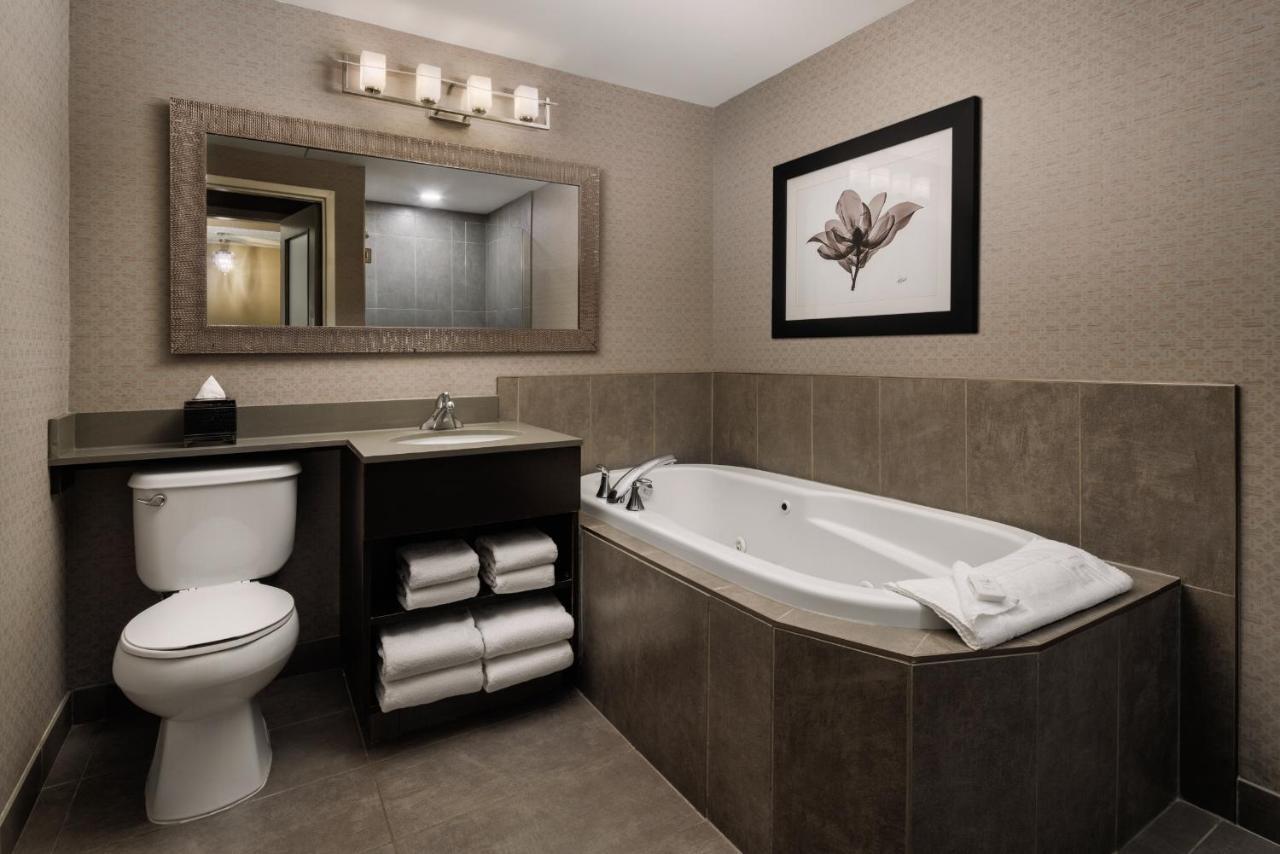 Pomeroy Hotel & Conference Centre Grande Prairie Esterno foto