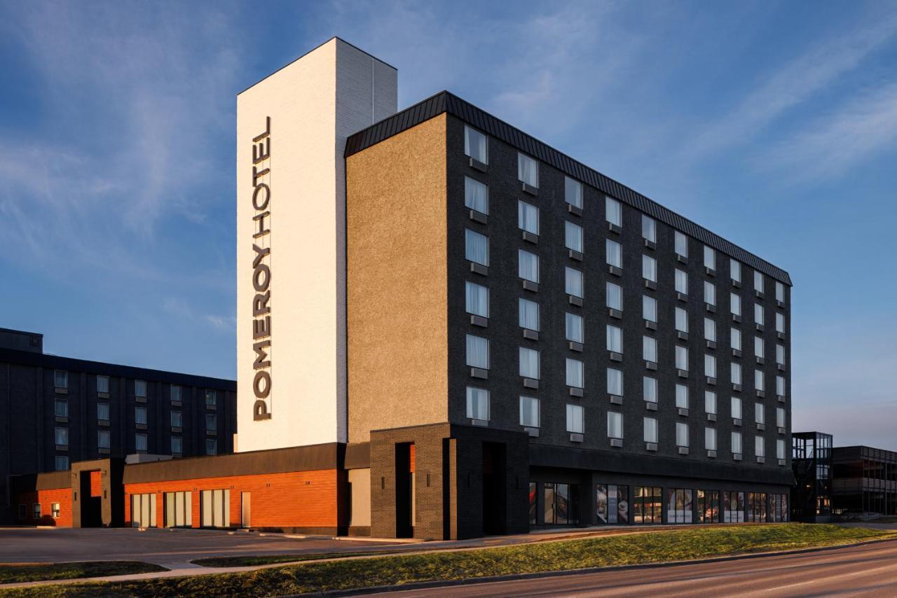 Pomeroy Hotel & Conference Centre Grande Prairie Esterno foto