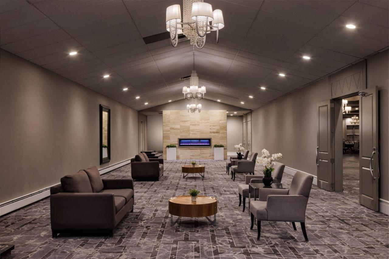 Pomeroy Hotel & Conference Centre Grande Prairie Esterno foto