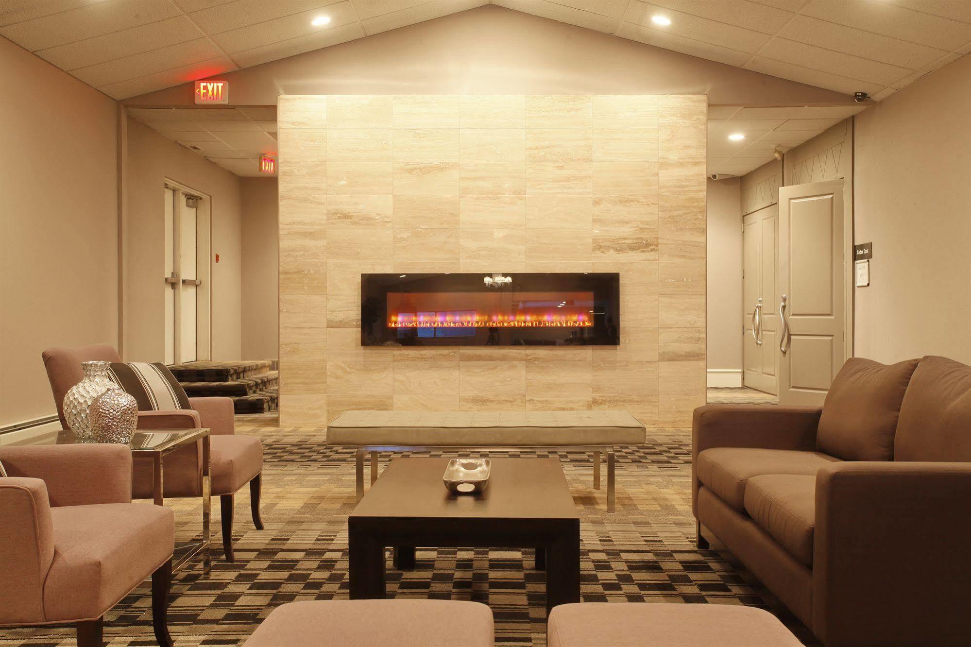 Pomeroy Hotel & Conference Centre Grande Prairie Esterno foto